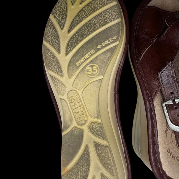 Fly Flot Sandals with Buckle - Brown - Picture 5 of 5